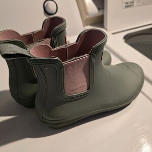 Womens Green and Pink Boots